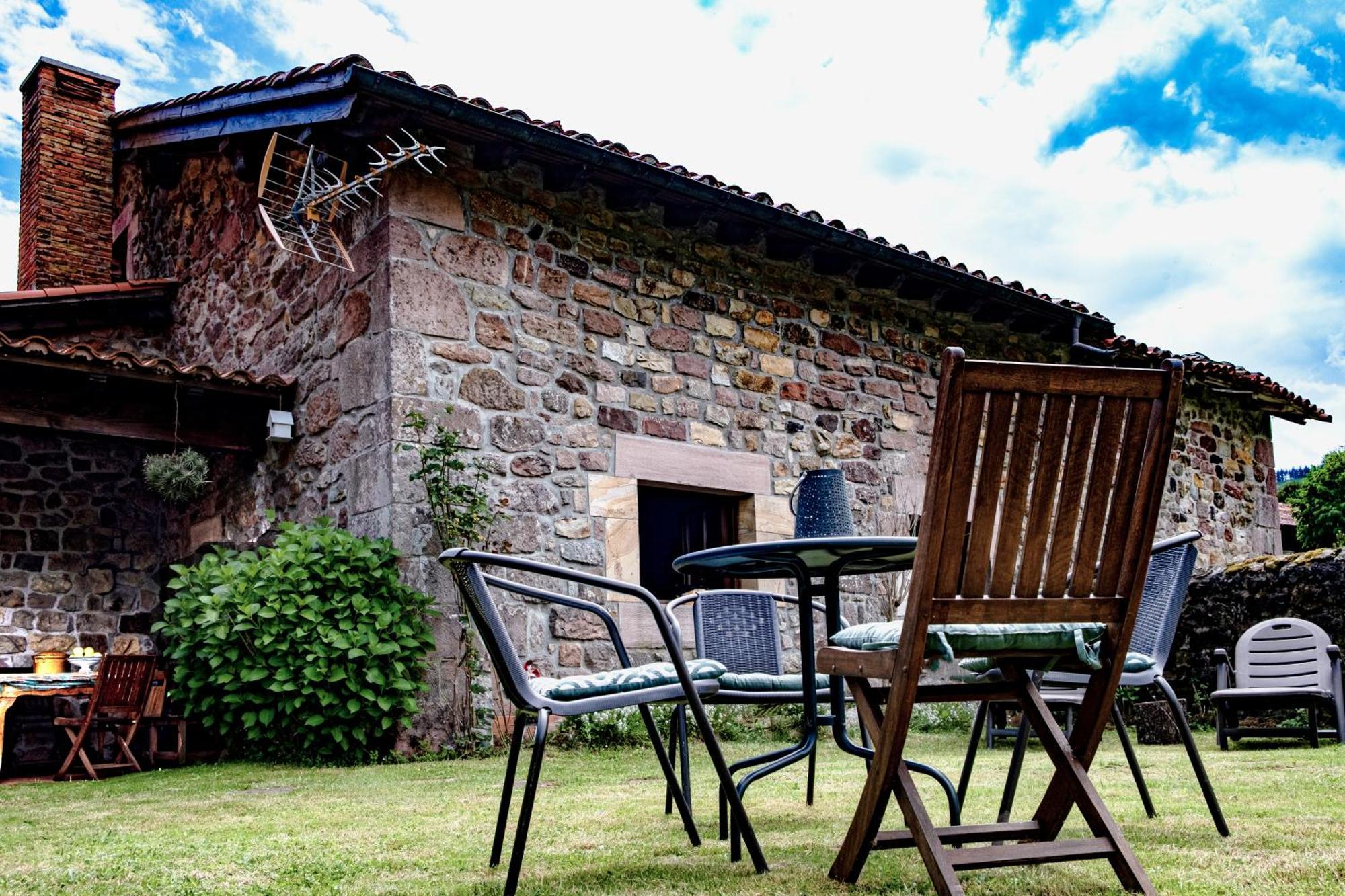 Casa De Campo El Midiaju Para 8 Personas Carmona  Exteriér fotografie